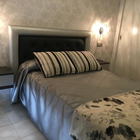 Hostal Sainz Otel Riaño Dış mekan fotoğraf