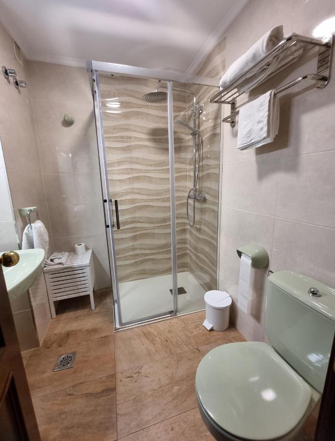 Hostal Sainz Otel Riaño Dış mekan fotoğraf