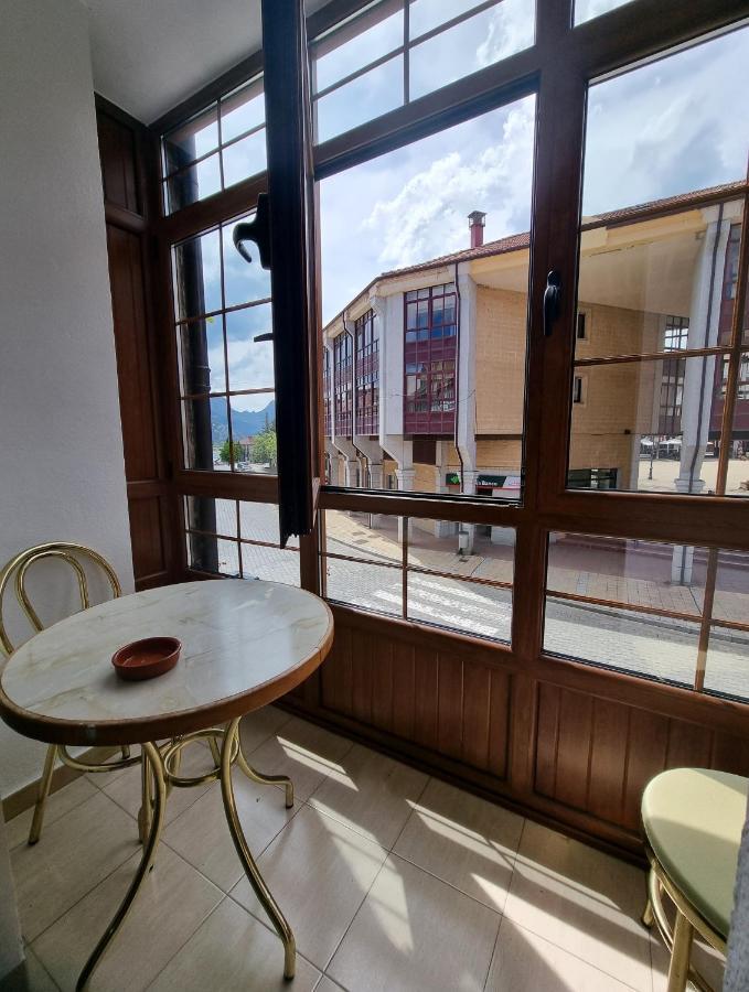 Hostal Sainz Otel Riaño Dış mekan fotoğraf